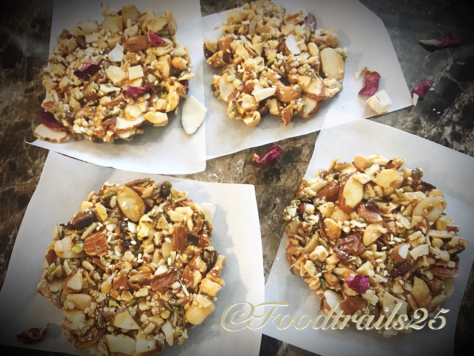 Mix Nut Chikki