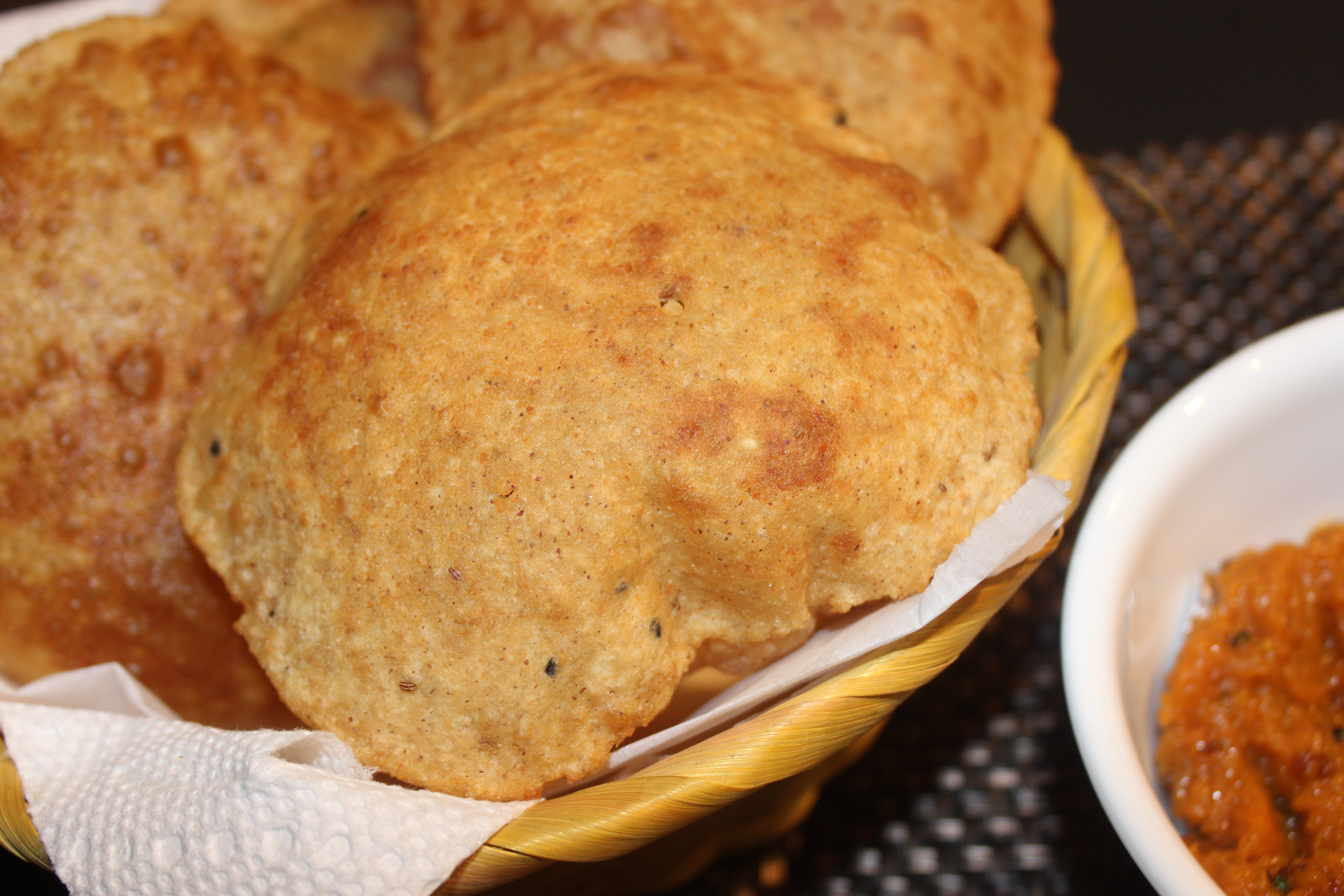 Bedmi Pooris with Masoor Dal