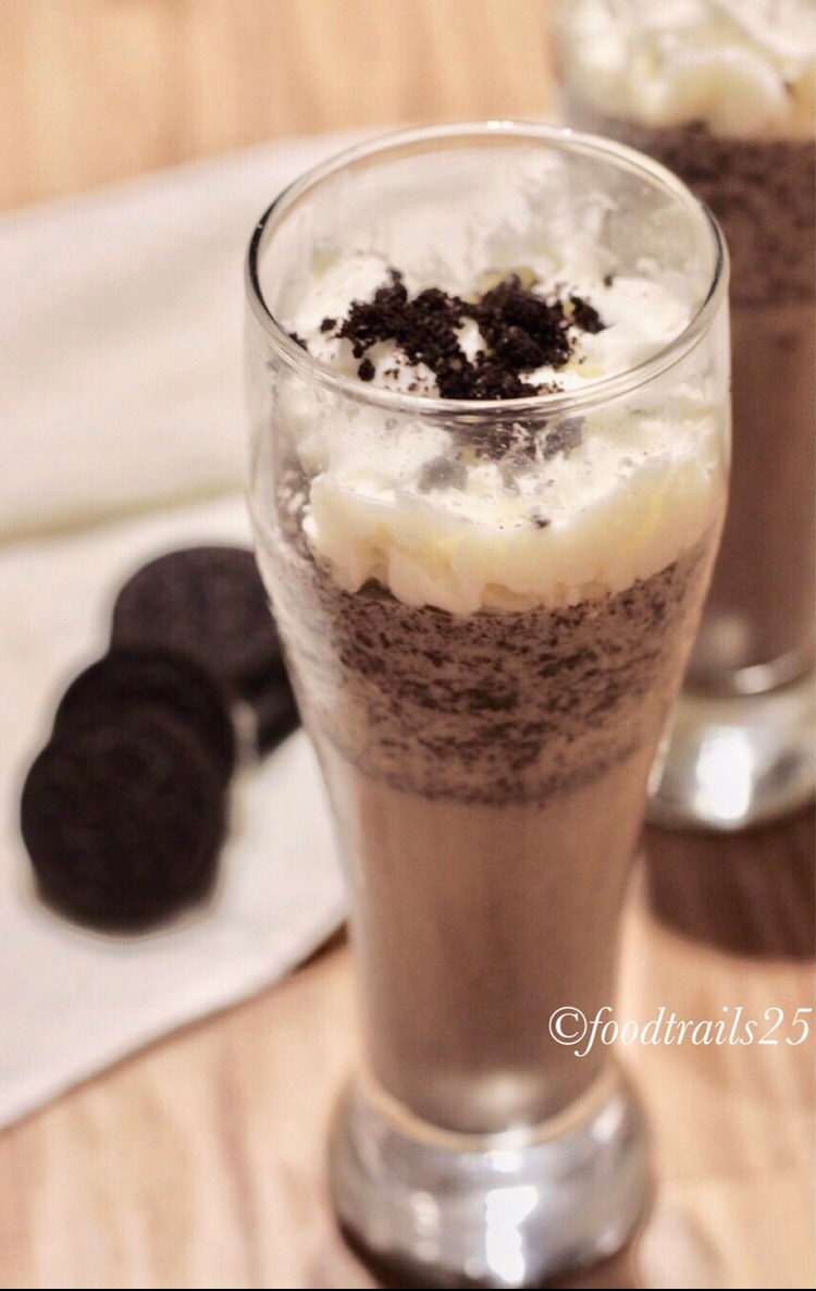 Oreo Frappuccino 2