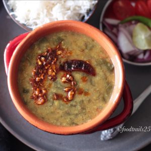 Dal Palak Lehsuni Recipe