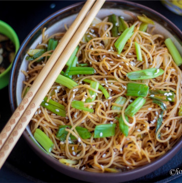 Garlic and Spring Onion Noodles