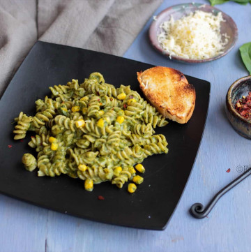 One Pot Spinach Pasta