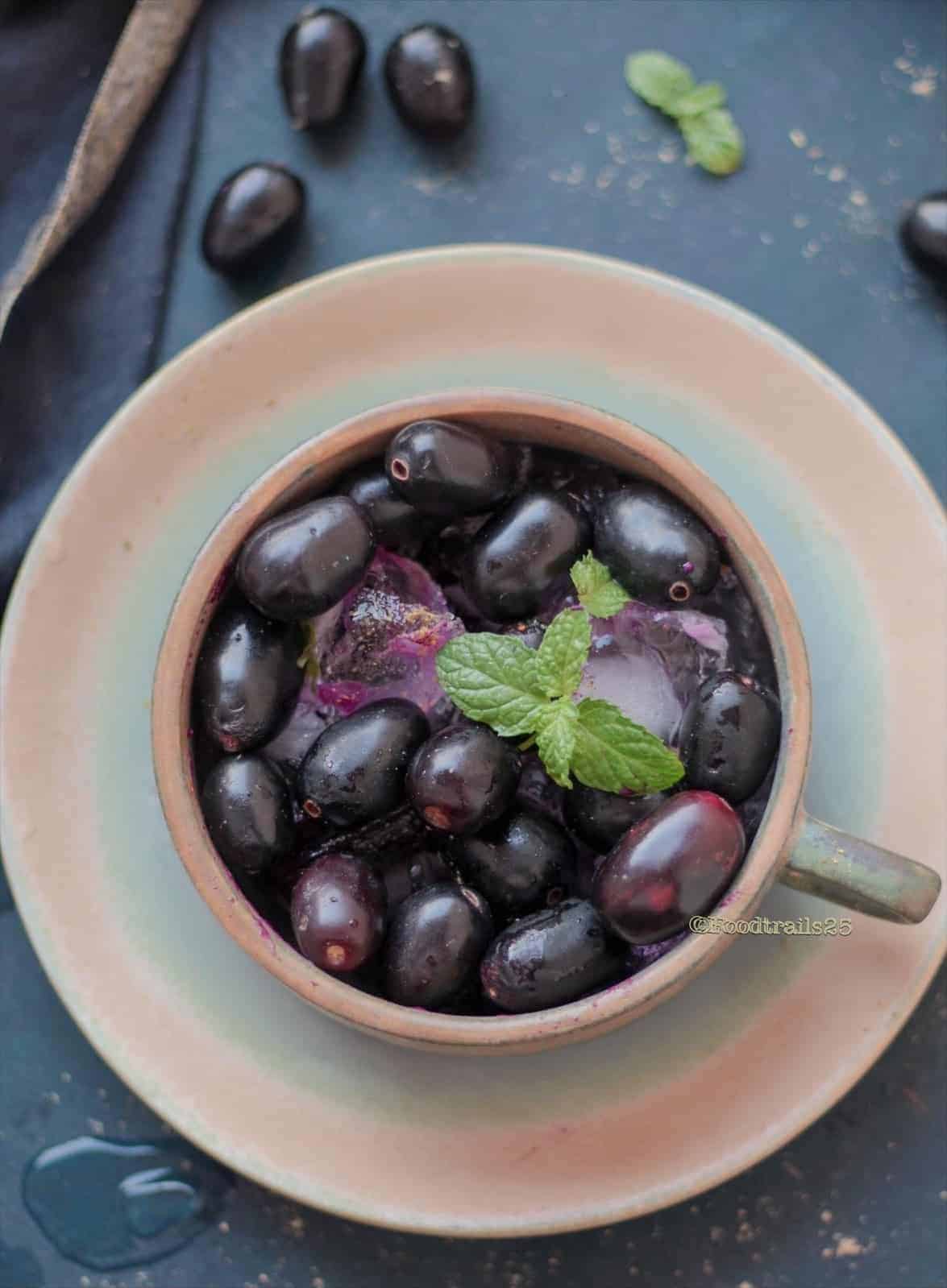 Jamuns/Black Plums