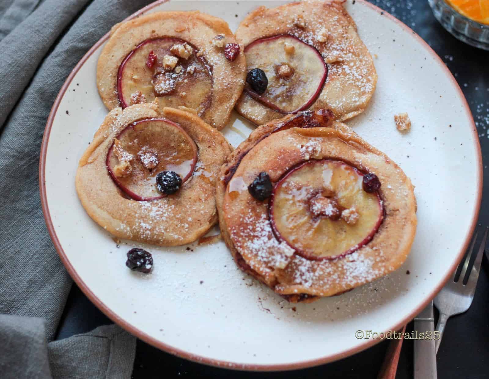 Healthy Whole Wheat Apple Pancakes(Eggless)