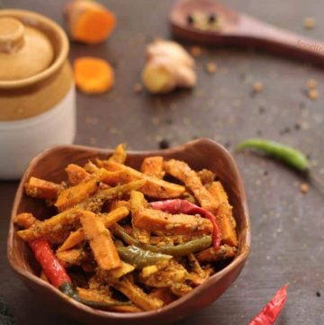 Raw Turmeric and Ginger Pickle